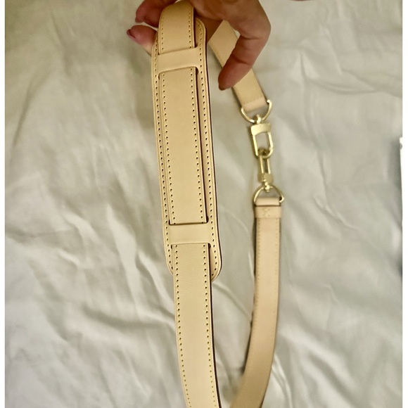 Louis Vuitton Monogram Keepall Size 50 Travel Duffle Bag - Picture 16 of 16